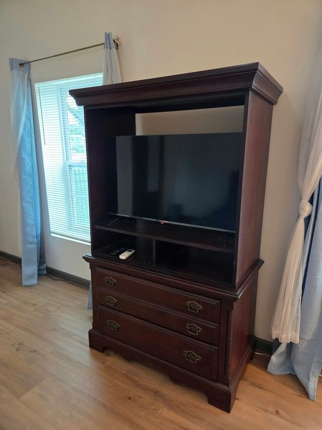 Building Photo - 2355 Ribault Scenic Dr