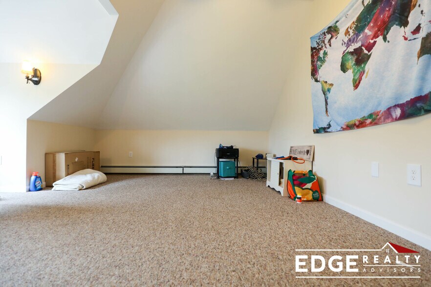 Building Photo - 39 Nottinghill Rd