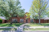 Building Photo - 11761 Waterford Ln