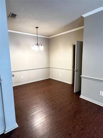 Building Photo - 725 Kingston Dr