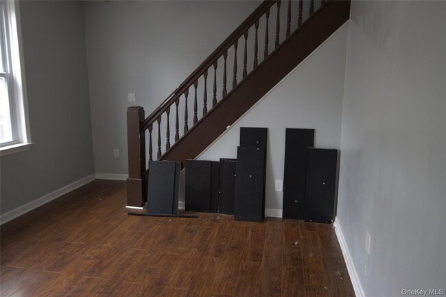 Building Photo - 9 Spring St