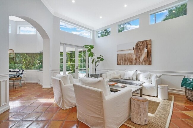 Building Photo - 12480 Mallet Cir