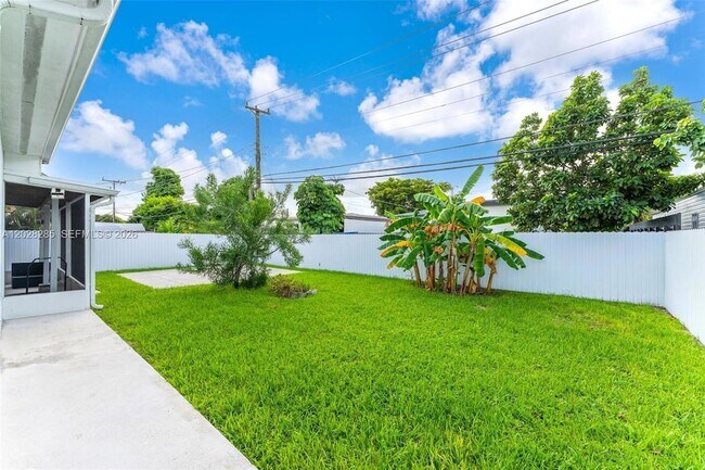 Building Photo - 4780 NW 6th St