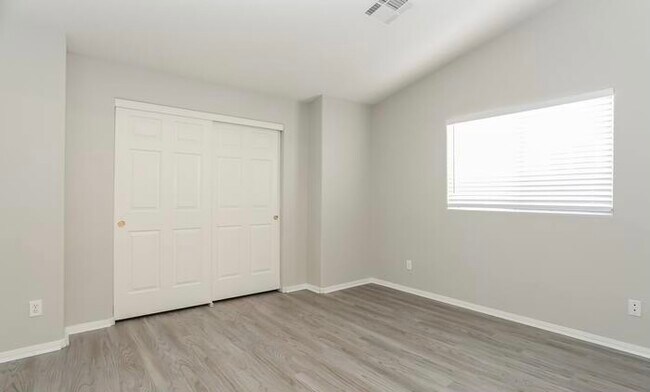 Building Photo - 5404 Lavender Ct