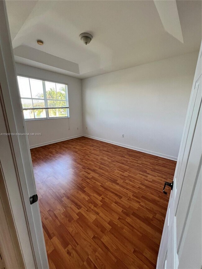 Building Photo - 10869 NW 79th St