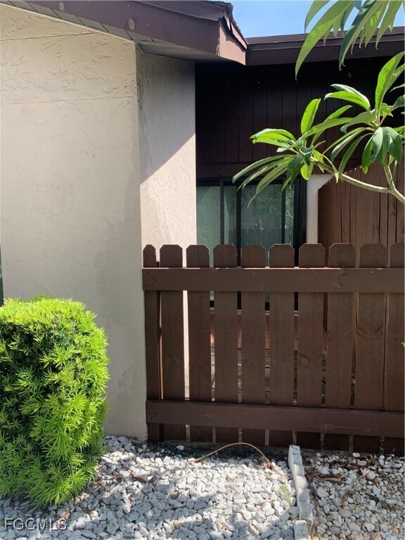 Building Photo - 12922 Cherrydale Ct