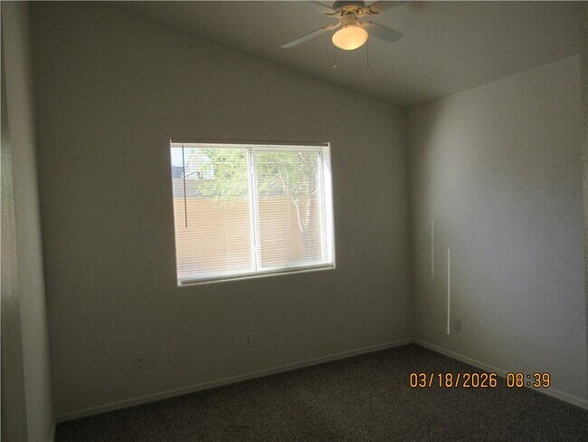 Building Photo - 2820 Wickieup Ave