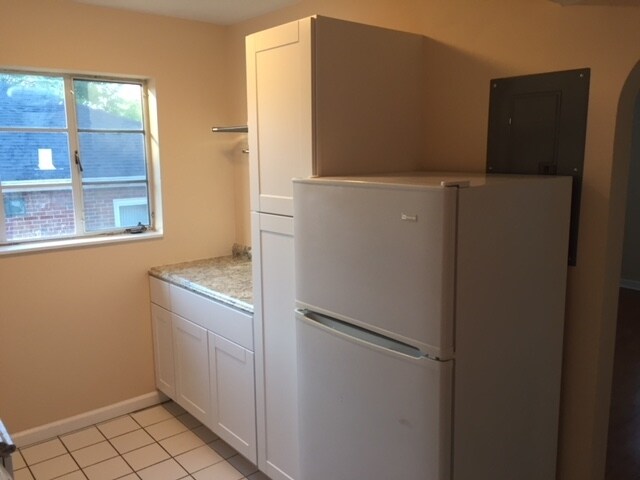 Building Photo - 18 Requardt Ln