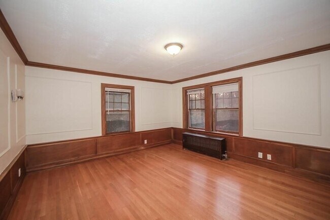 Building Photo - 35 Greycliff Rd