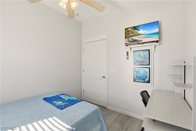 Building Photo - 158 Nanaimo Trail