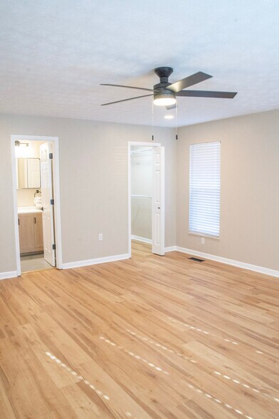 Building Photo - 2615 Belvedere Ave