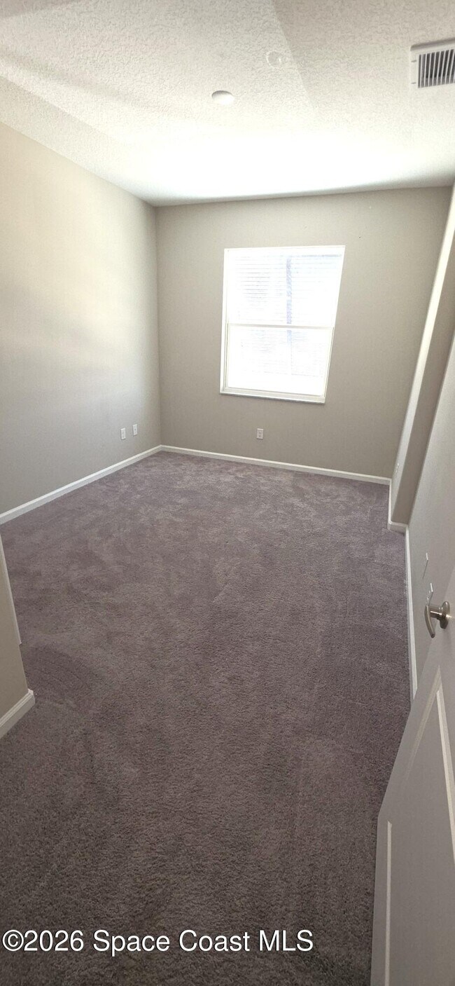 Building Photo - 3940 Playa Del Sol Dr
