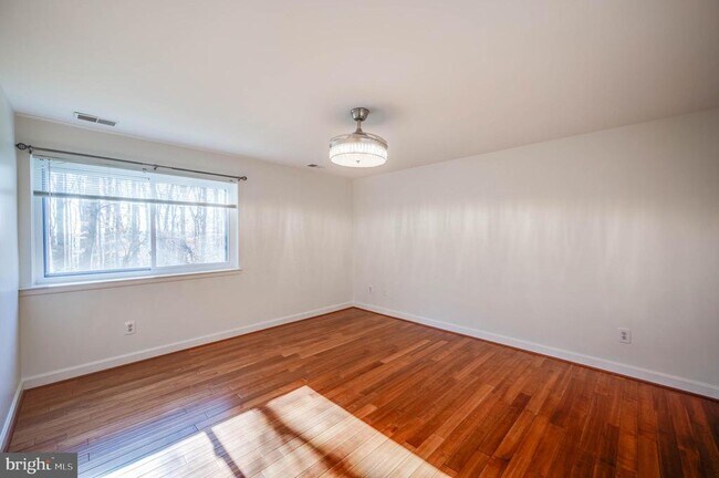 Building Photo - 10600 Partridge Ln