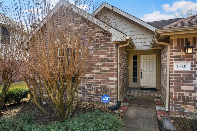 Building Photo - 20431 Fairfield Park Way