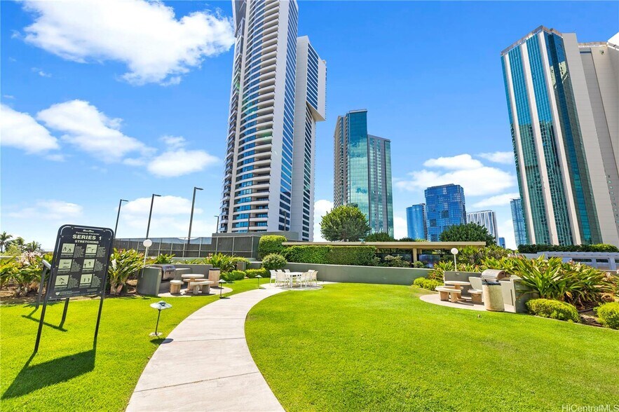 Building Photo - 88 Piikoi St