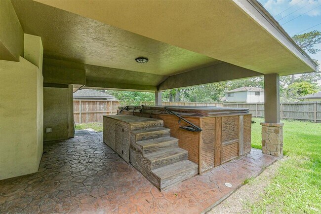 Building Photo - 28902 Twisted Oak Dr