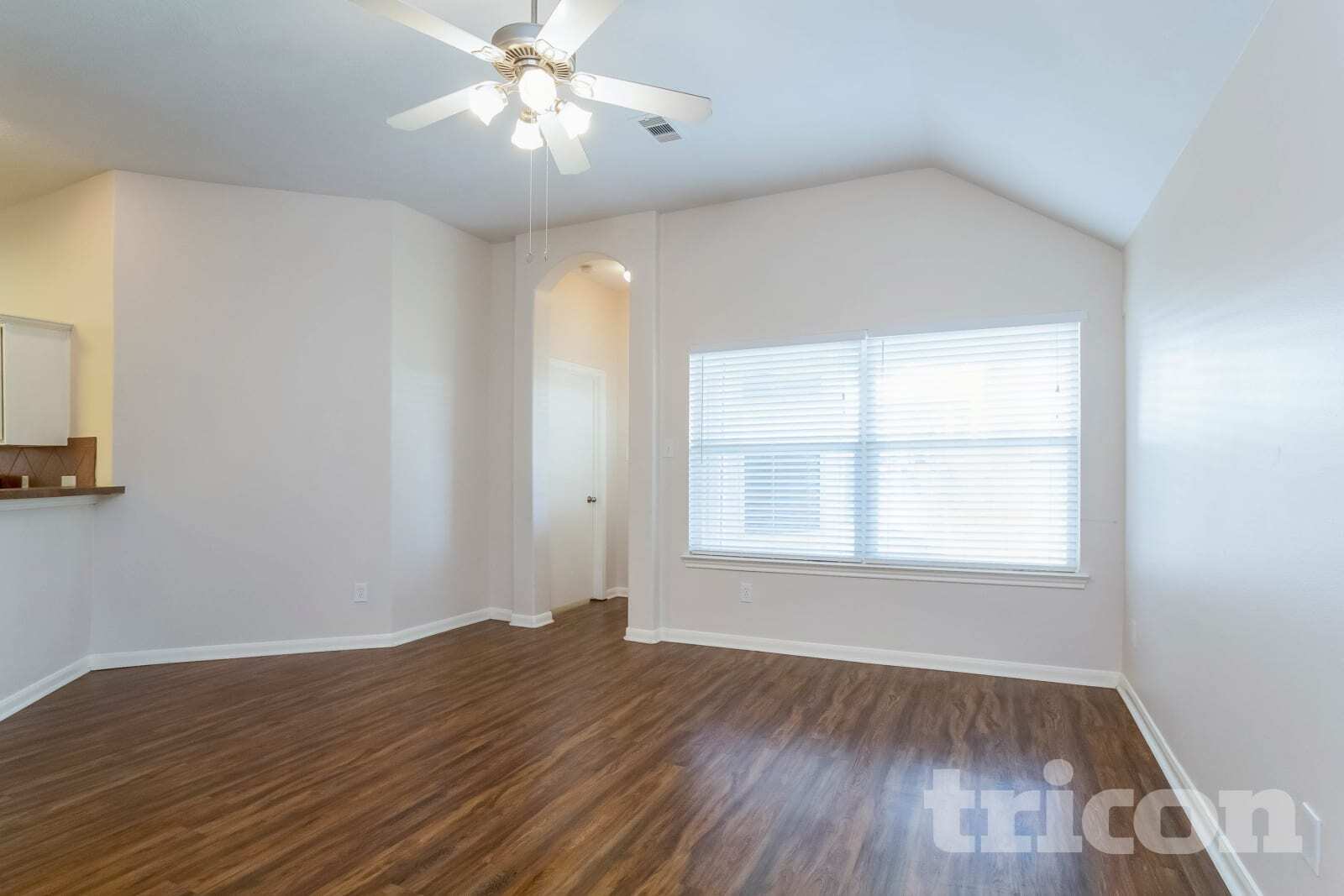 Building Photo - 810 Forest Hillside Ln