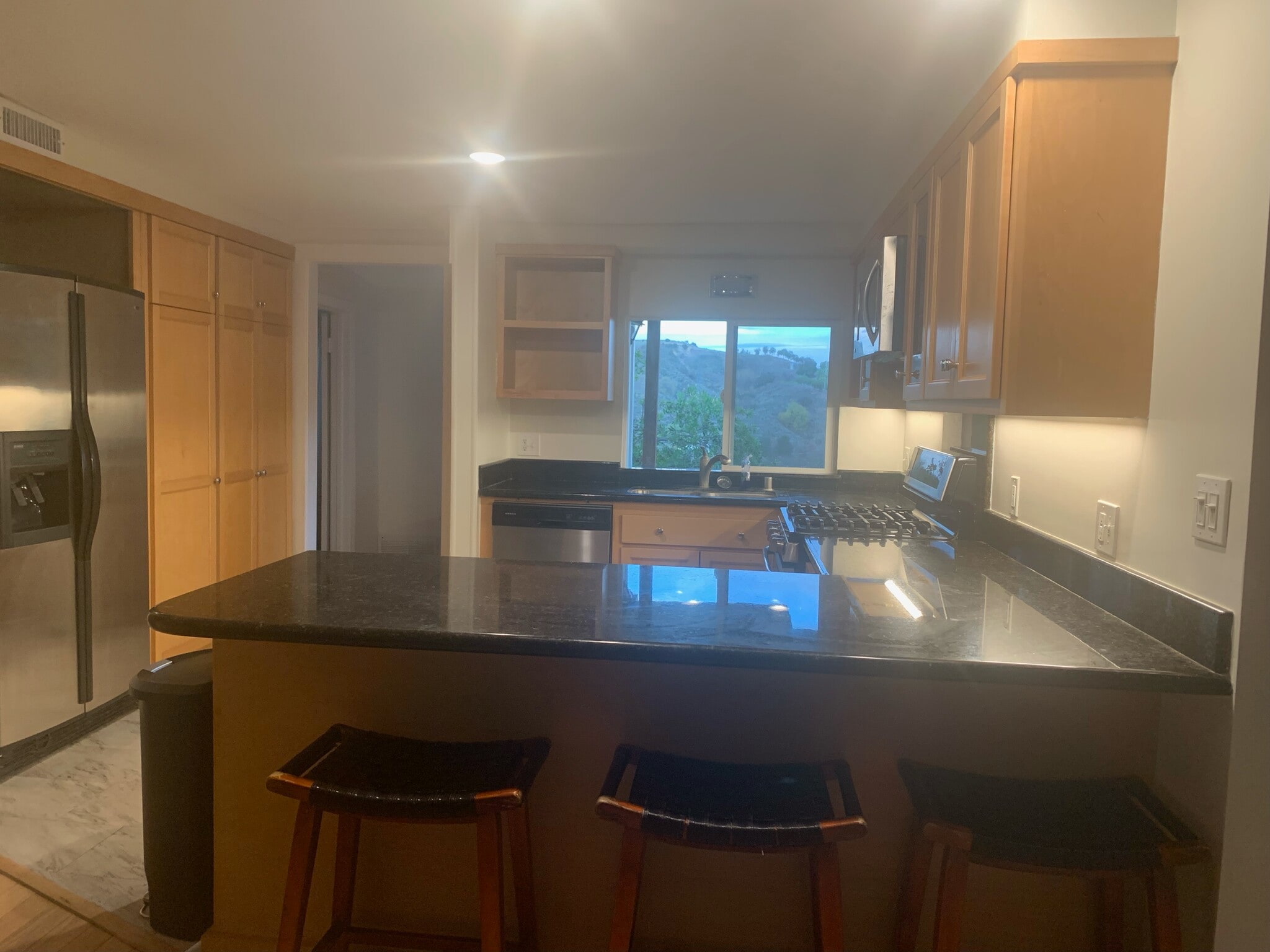 Building Photo - 1600 Henry Ridge Mtwy