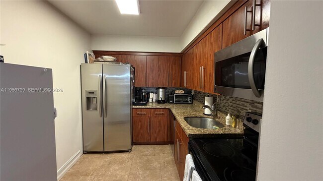 Building Photo - 3300 NE 192 St