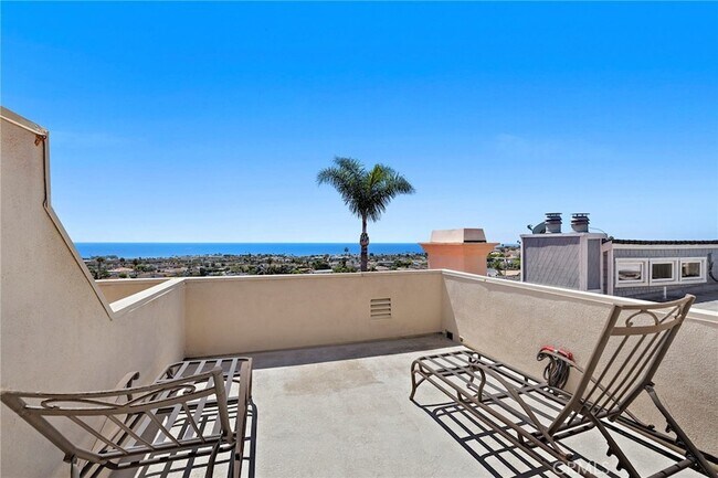 Building Photo - 24482 Alta Vista Dr