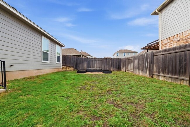 Building Photo - 517 Lady Swiss Ln