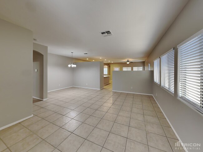 Building Photo - 12914 W Corrine Dr