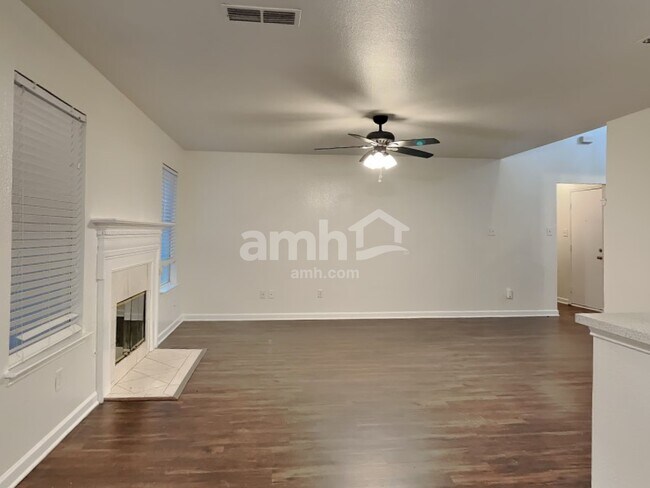 Building Photo - 8324 Prairie Rose Ln