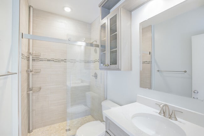 Building Photo - One-Bedroom in Adams Morgan! Parking Spot ...