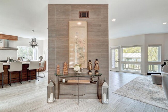 Building Photo - 6 Sugar Creek Dr