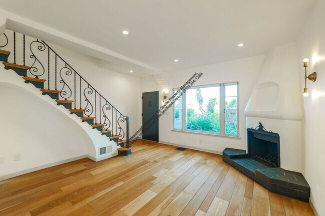 Building Photo - 29 Excelsior Ct