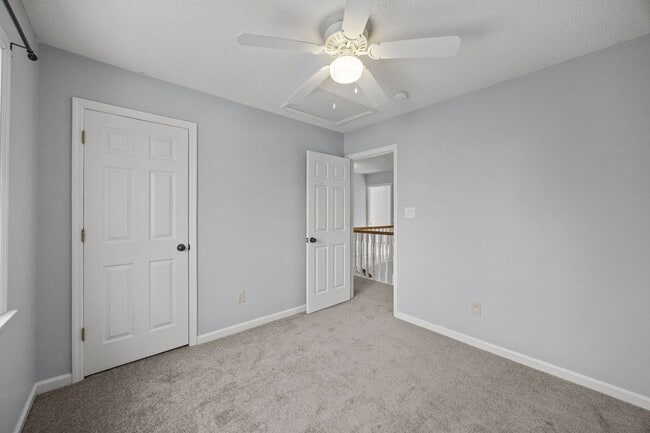 Building Photo - Welcome to Riverwood Estates!