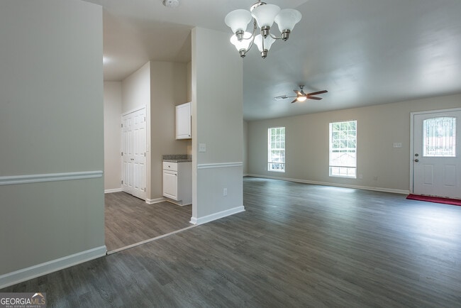 Building Photo - 5461 Brisbane Ct