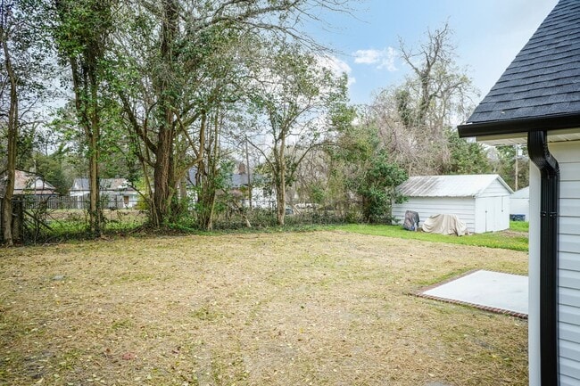 Building Photo - NEW Construction Three Bedroom Home