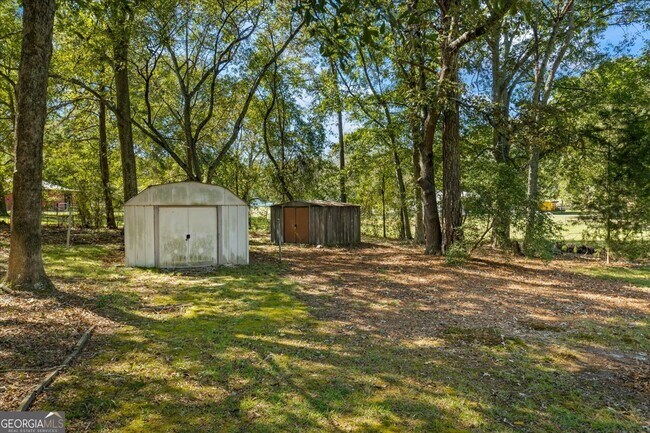 Building Photo - 3929 Lenora Church Rd