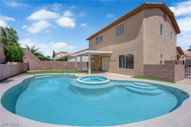 Building Photo - 3733 Horseshoe Mesa St