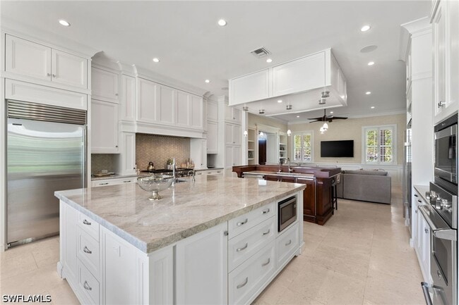 Building Photo - 2325 Lantern Ln