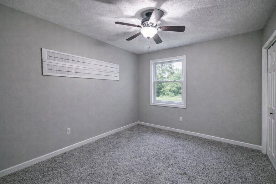 Building Photo - 193 Stonegate Dr