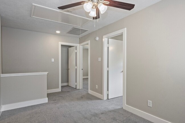 Building Photo - 18178 Woodsdale Ct