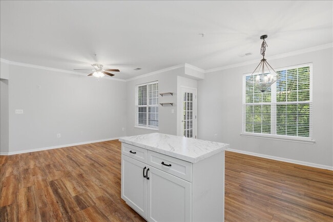Building Photo - 21228 McFadden Square