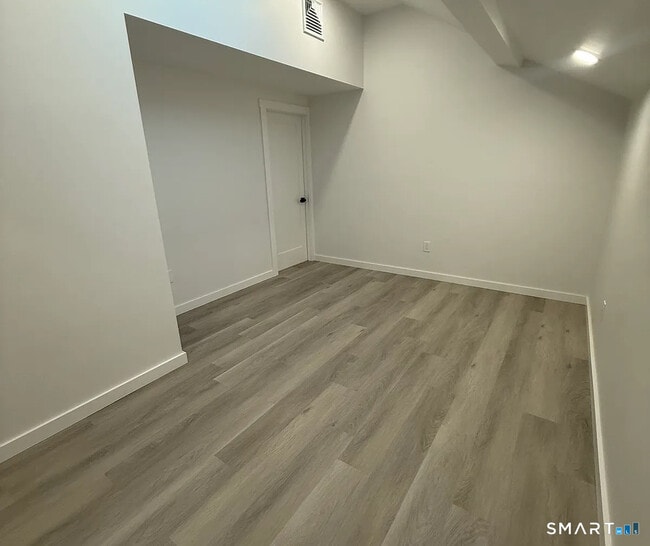 Building Photo - 69 Whitfield St