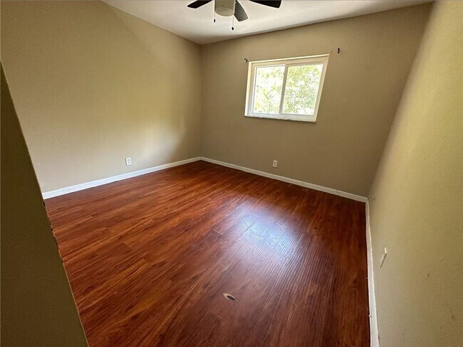 Building Photo - 5614 Blueberry Ct