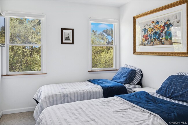 Building Photo - 846 Dune Rd