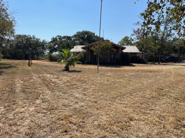 One Acre Property - 101 FM 1042