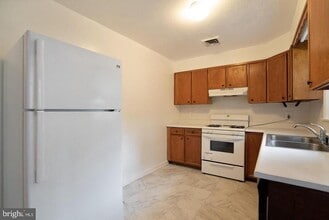 Building Photo - 8716 Fort Foote Rd