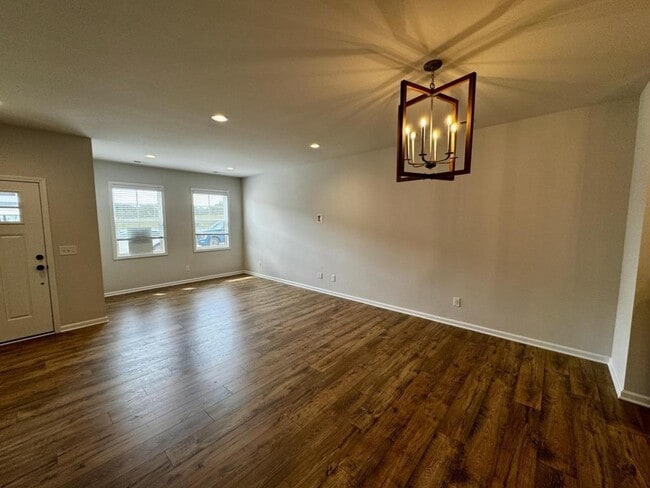 Building Photo - 2050 Kyles Wy