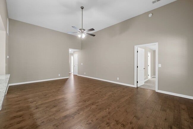 Building Photo - 1252 Magnum Dr