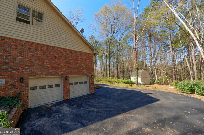 Building Photo - 290 Ginger Cake Rd