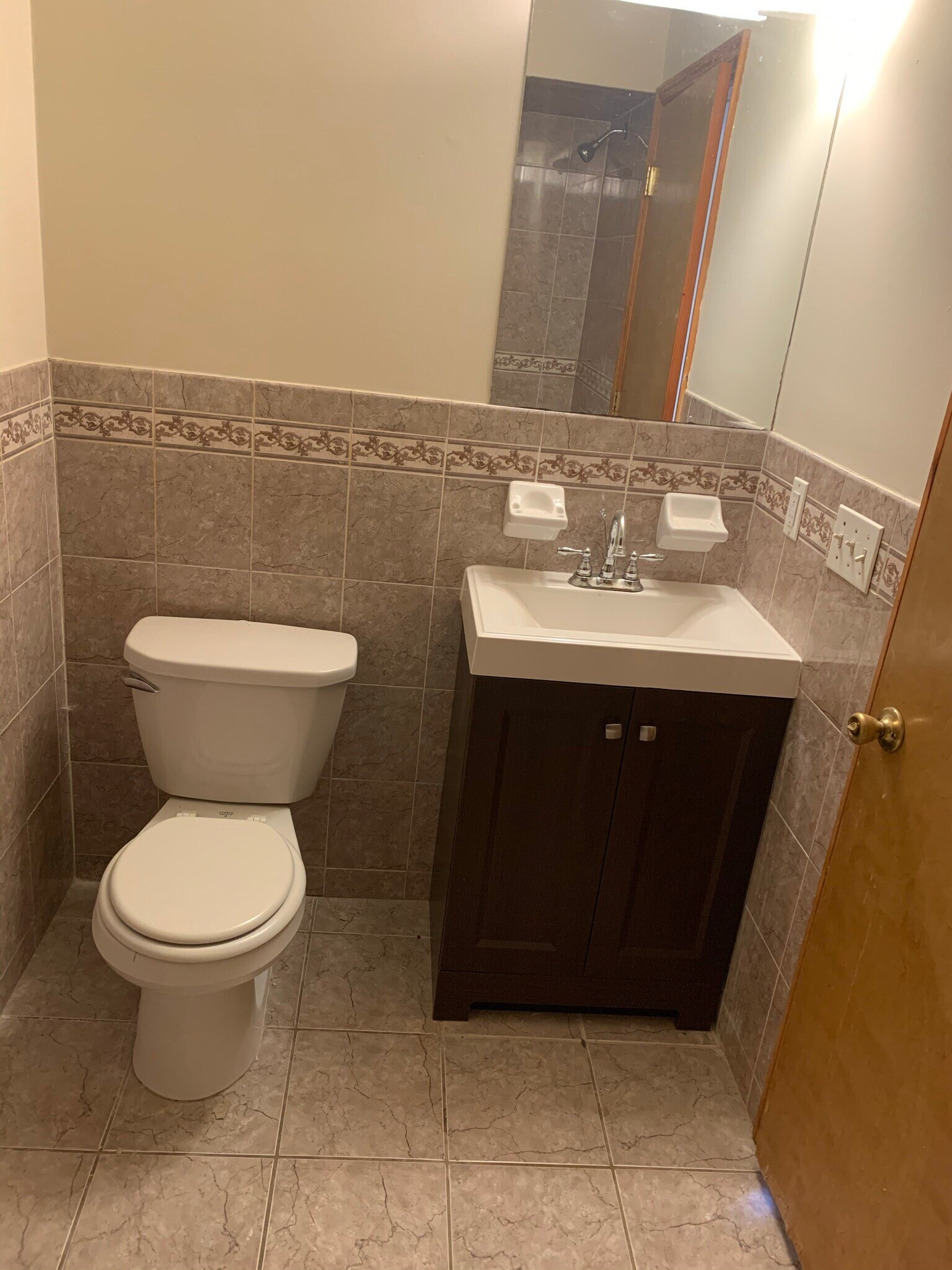 Master Bathroom - 555 Livingston St