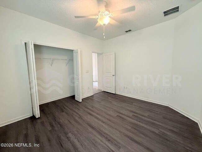 Building Photo - 2717 White Cedar Ln