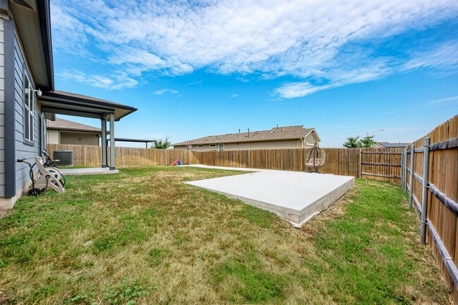 Building Photo - 7420 Peggie Nell Dr